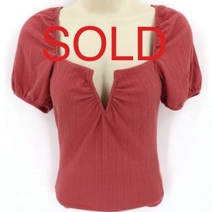 NWT: Guess Safiya V Wire Top Pink/Mauve Womens Small Tie Back Square Shirt